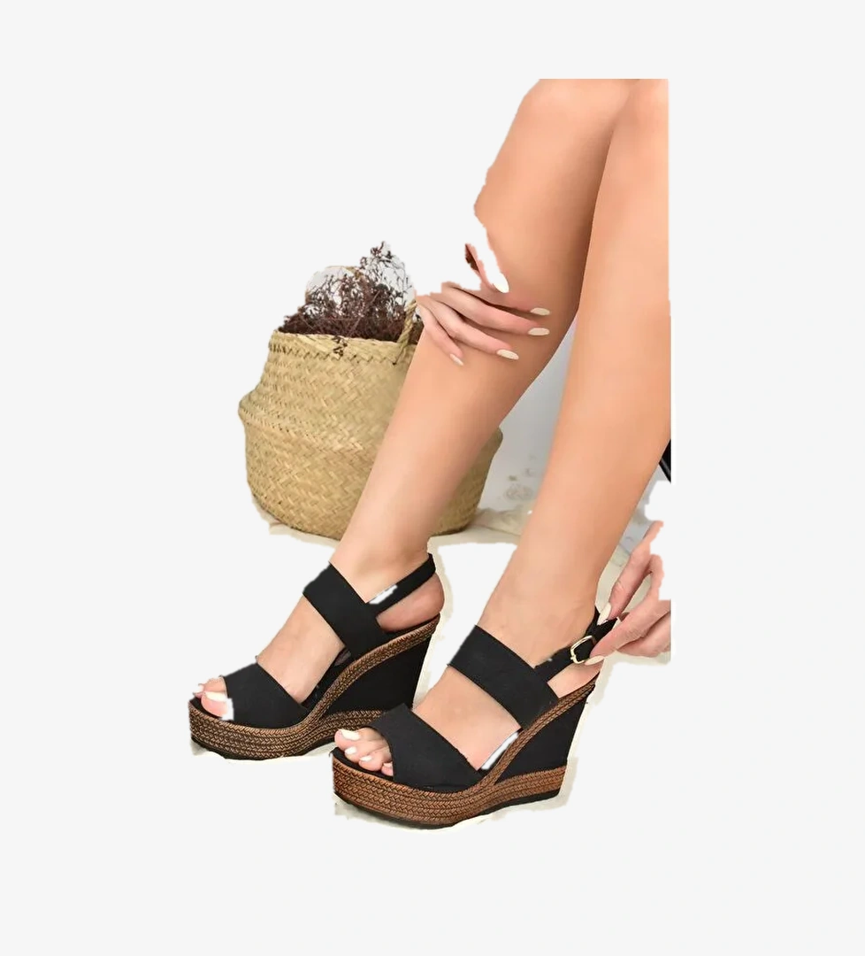 Fox Shoes K674061305 Siyah Dolgu Taban Kadın Ayakkabı model görseli