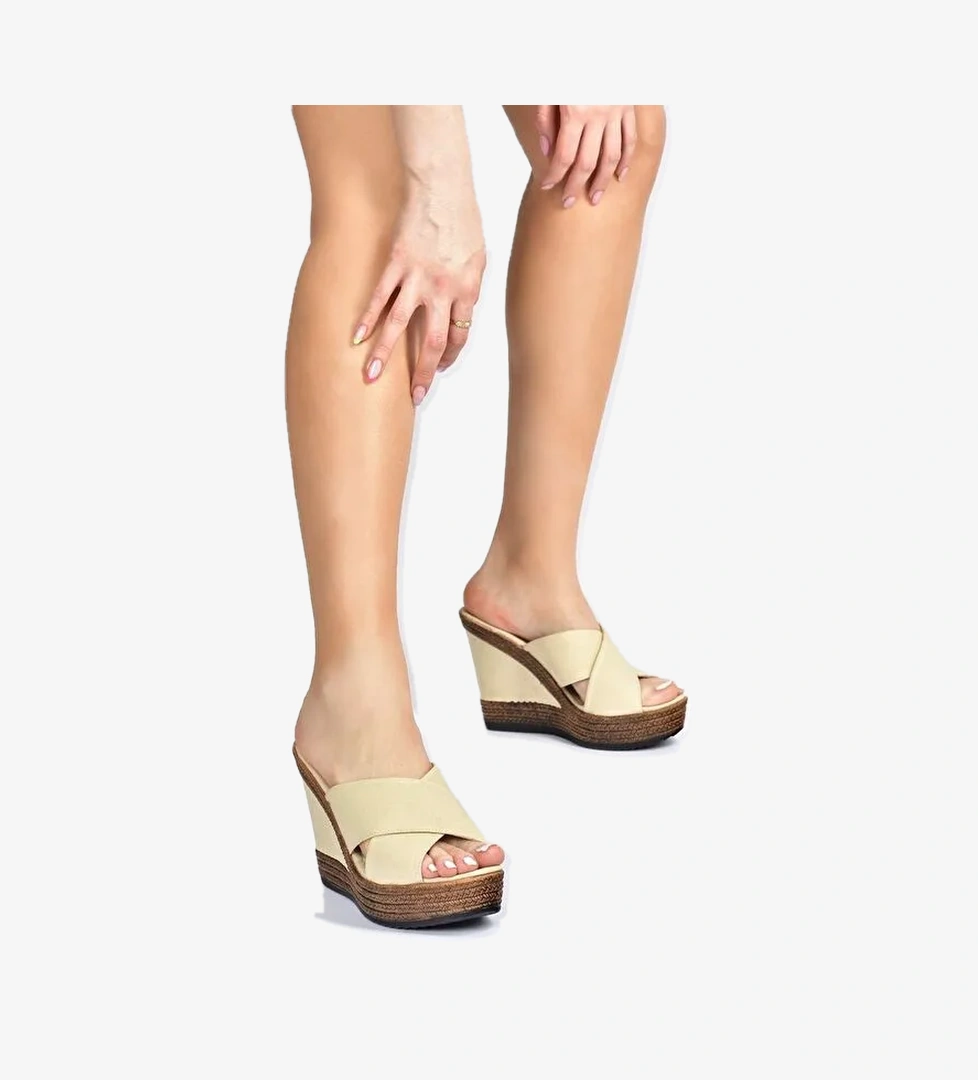 F674072005 Bej Kadın Terlik