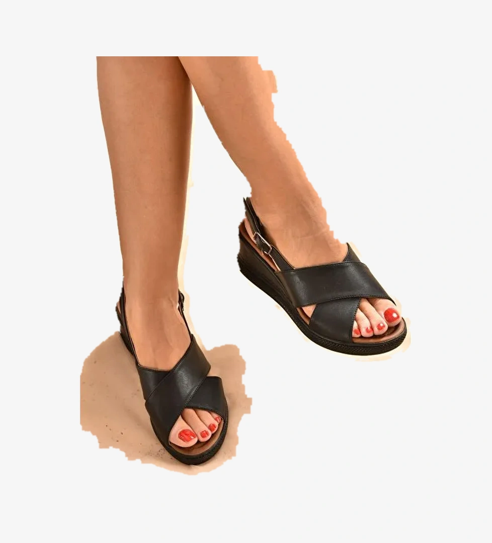 K674305209 Siyah Dolgu Taban Kadın Ayakkabı