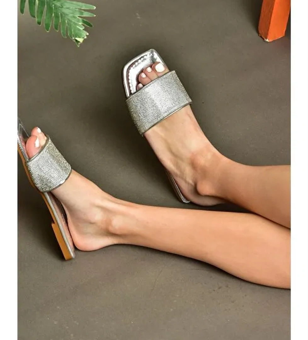 P820038614 Gümüş Kadın Terlik