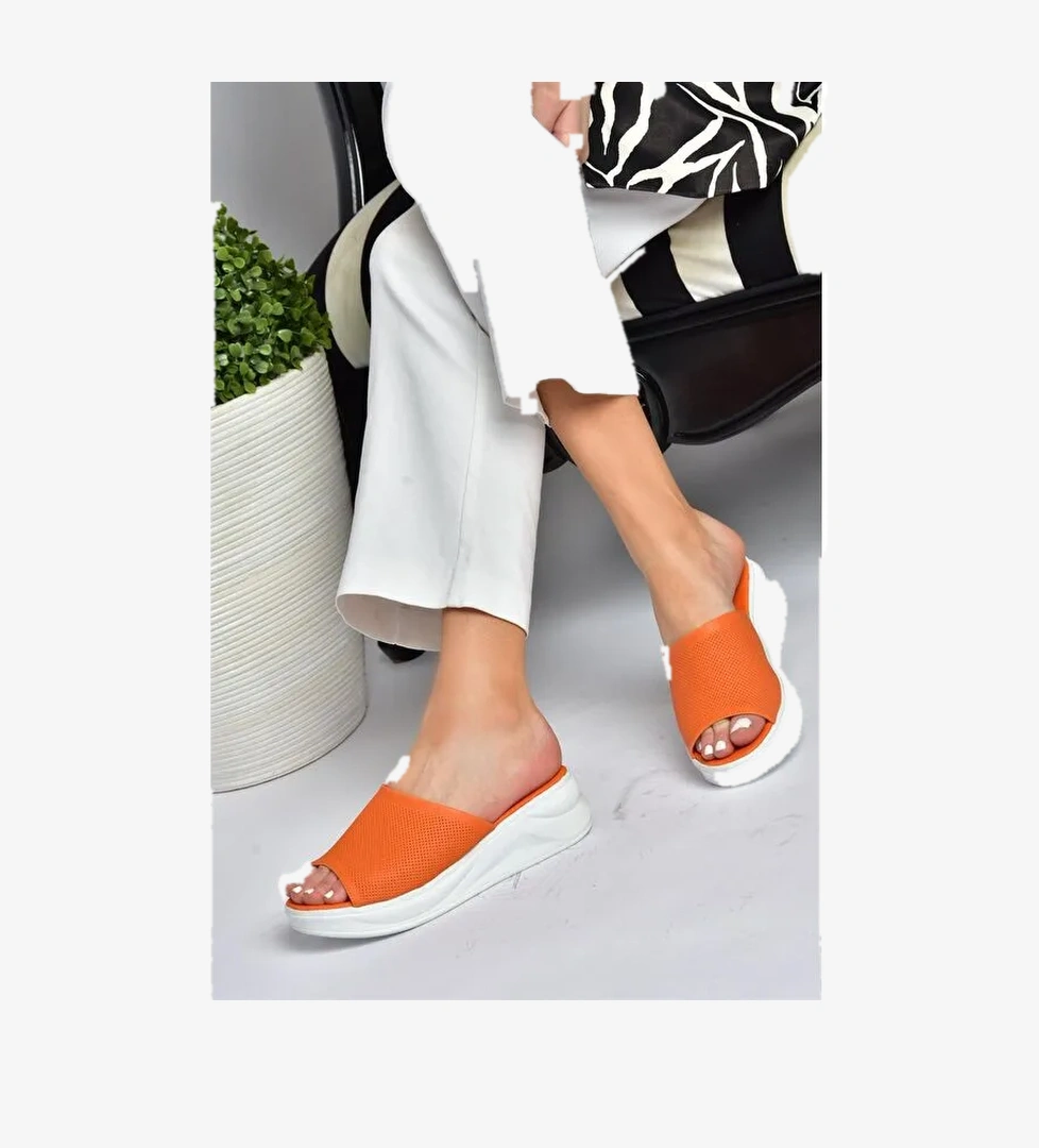 P713330409 Turuncu Kadın Terlik