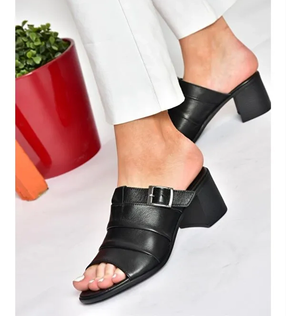 P555450903 Siyah Kadın Terlik