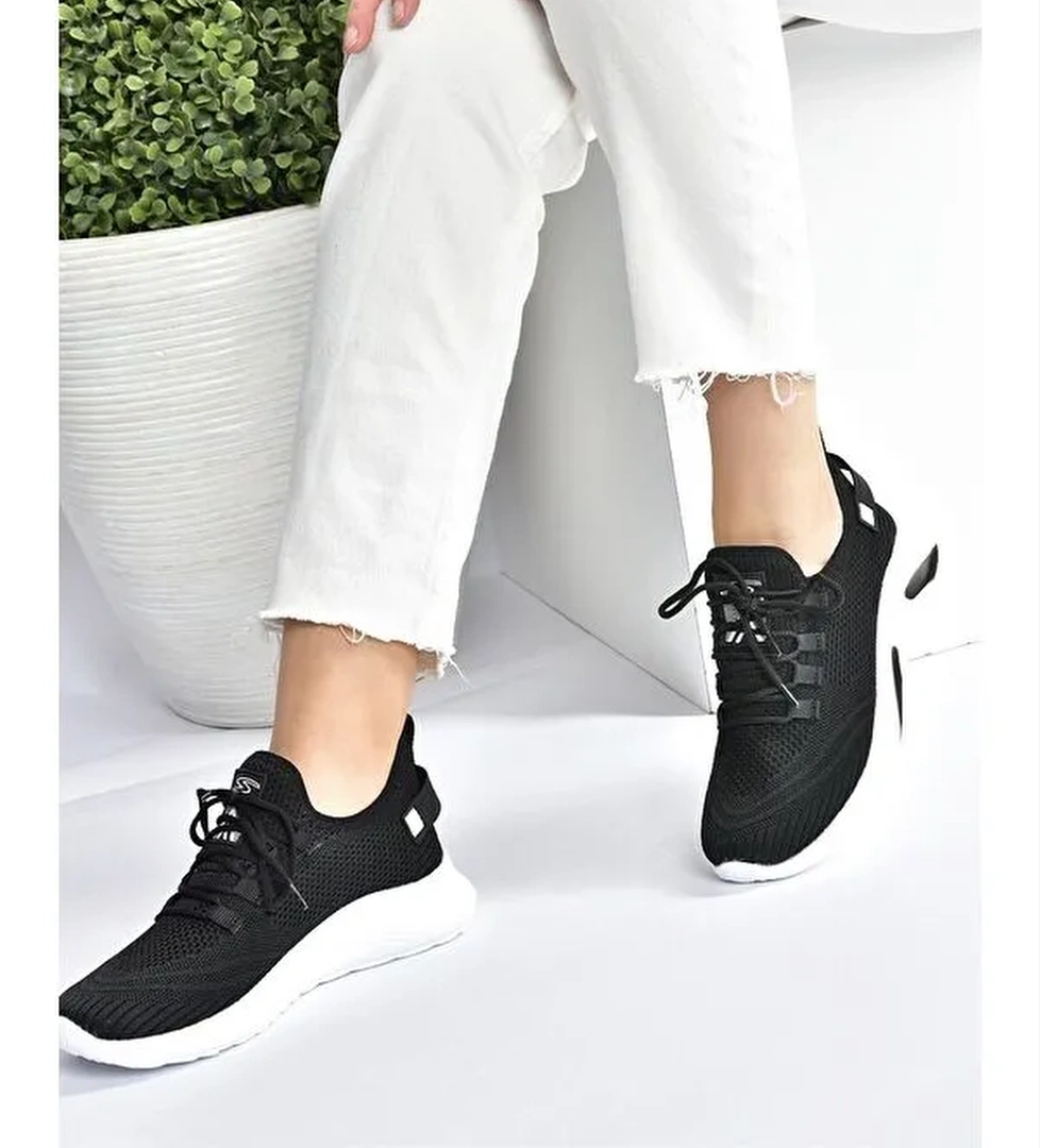 M702006204 Siyah/Beyaz Kadın Sneakers
