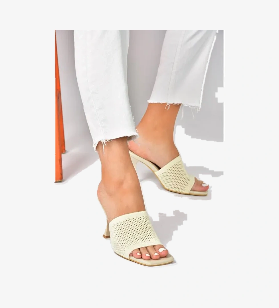 P590033357 Bej Kadın Terlik - Görsel 1