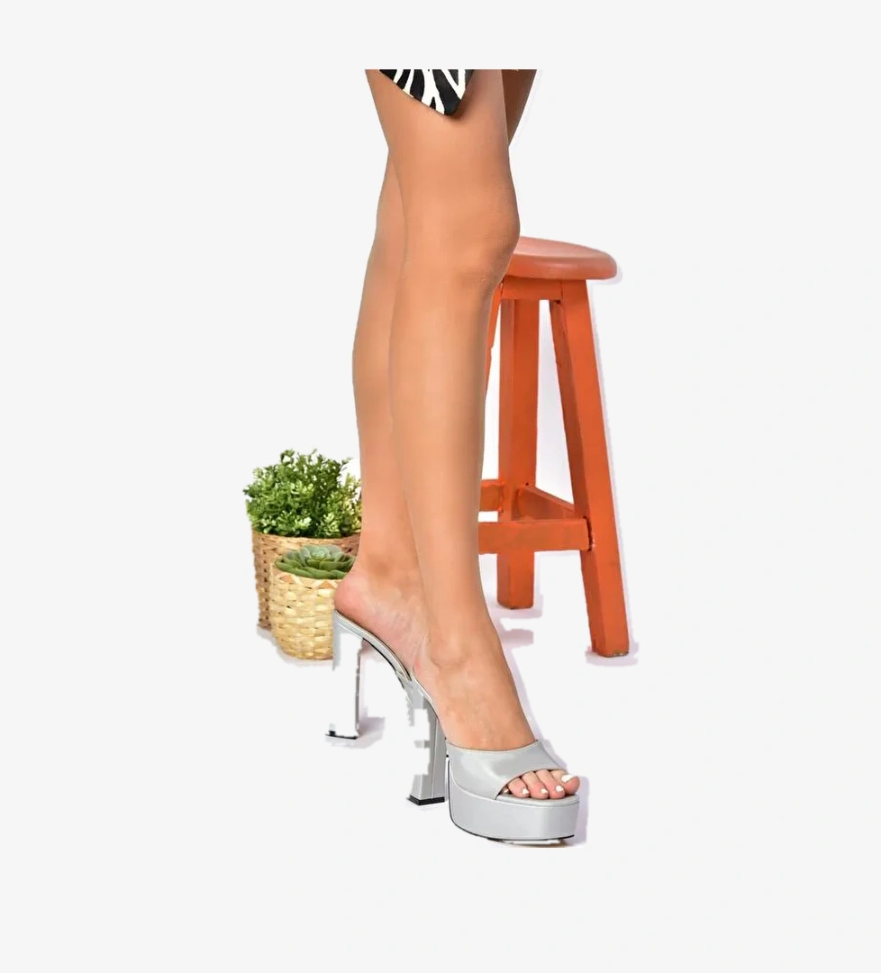 P404560604 Gümüş Kadın Terlik