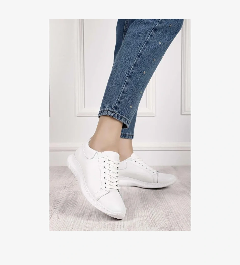 Hakiki Deri Yuvarlak Burun Dolgu Taban Bağcıklı Kadın Sneaker 42450 - Görsel 1