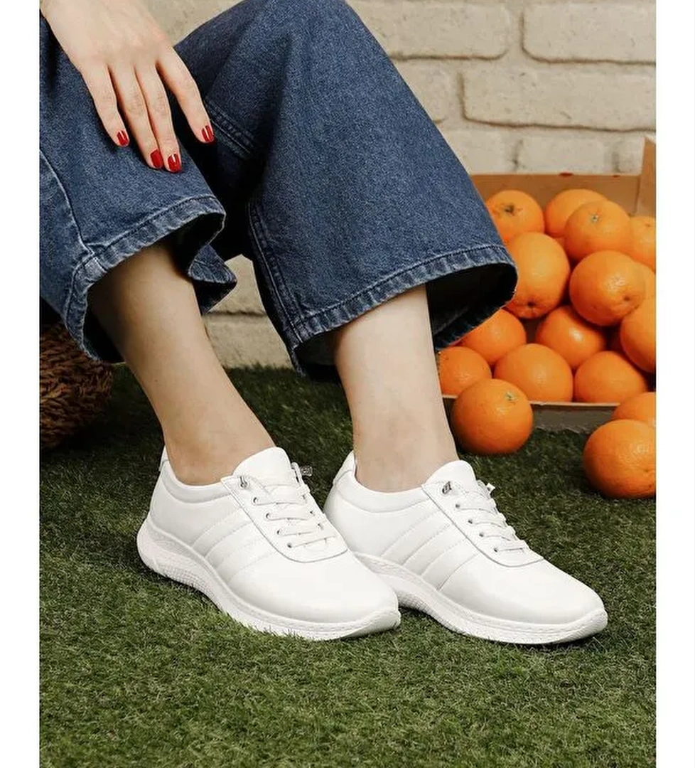 Hakiki Deri Yuvarlak Burun Dolgu Taban Bağcıklı Kadın Sneaker 42215 - Görsel 1