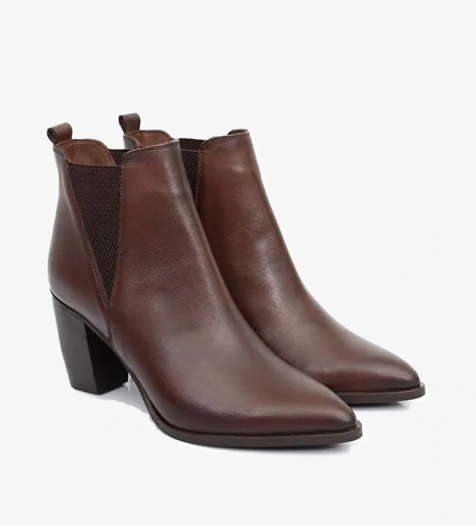 Hakiki Deri Sivri Burun Topuklu Lastikli Kadın Günlük Bot 39498 - Görsel 1