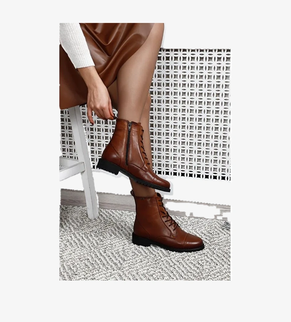 Gönderi̇(r) Hakiki Deri Yuvarlak Burun Kauçuk Taban Topuklu Fermuarlı Bağcıklı Kadın Günlük Postal Bot 46498 model görseli