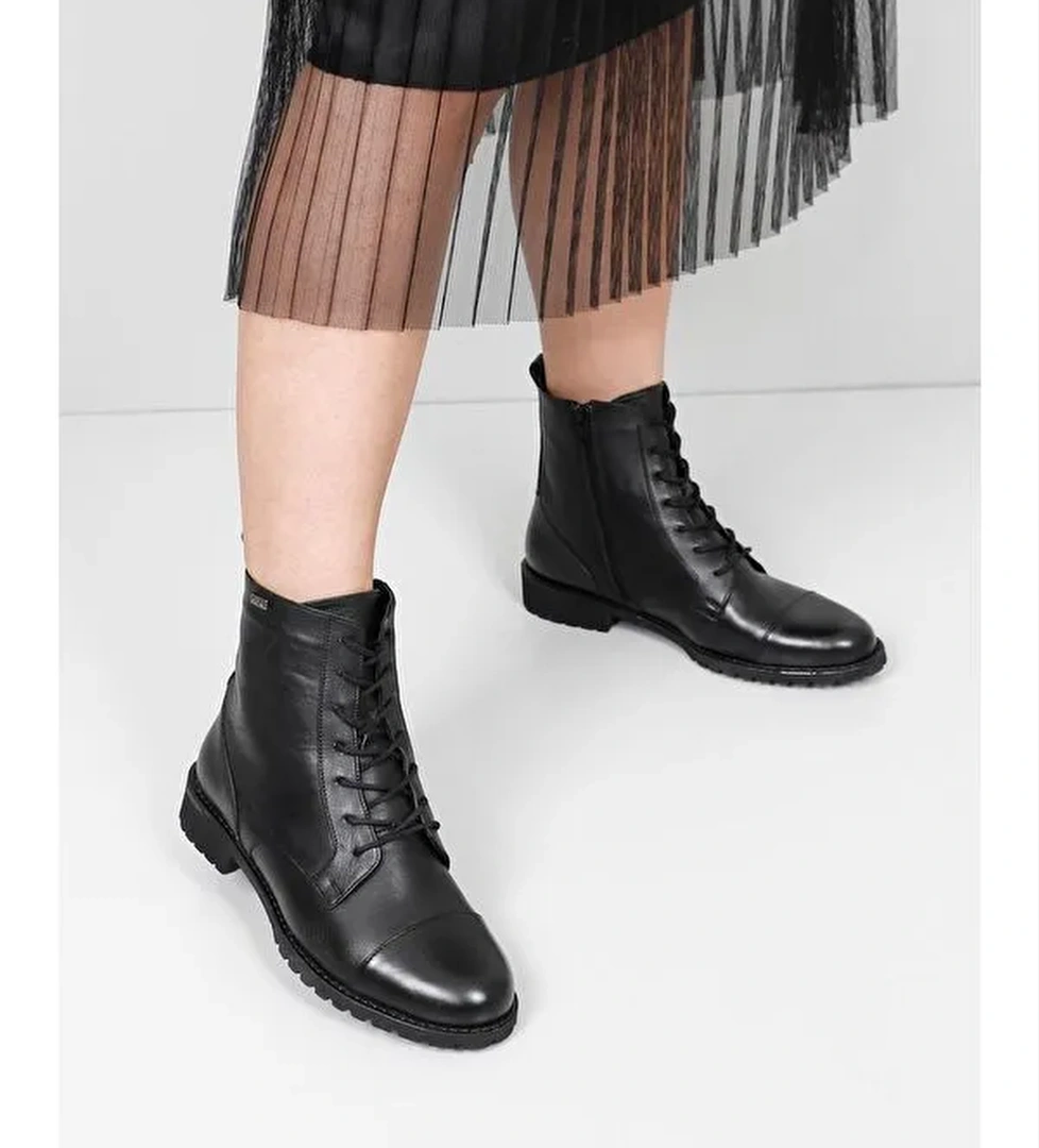 Hakiki Deri Yuvarlak Burun Kauçuk Taban Topuklu Fermuarlı Bağcıklı Kadın Günlük Postal Bot 46498 - Görsel 1