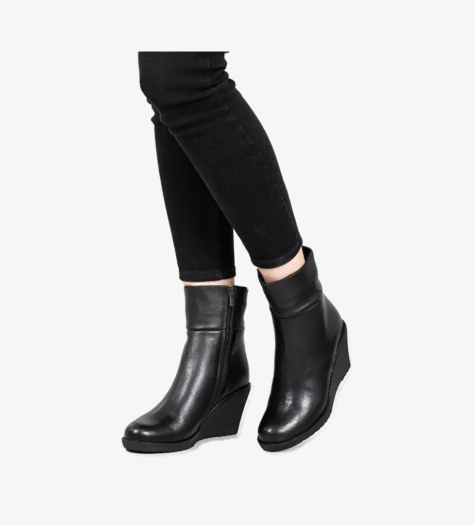 Hakiki Deri Yuvarlak Burun Kauçuk Dolgu Taban Topuklu Fermuarlı Kadın Günlük Bot 46416 - Görsel 1