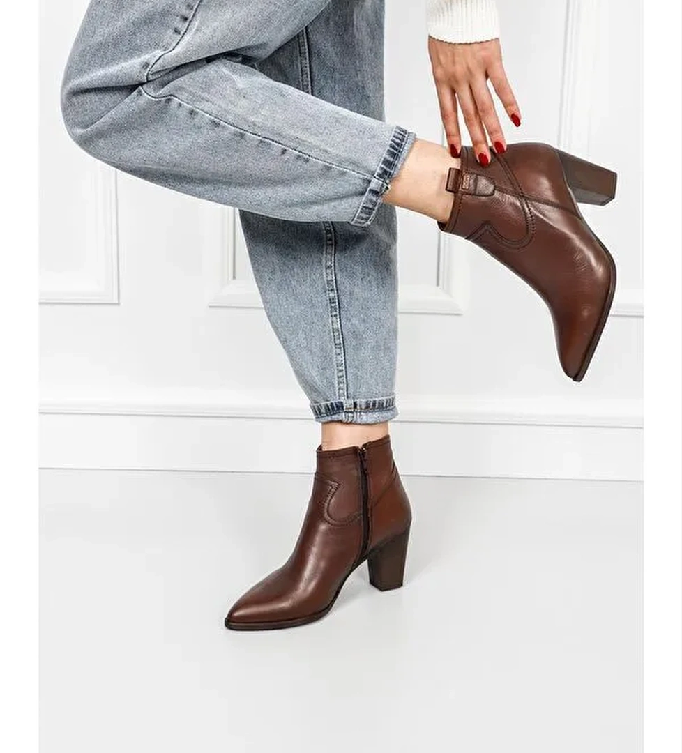 Hakiki Deri Sivri Burun Topuklu Fermuarlı Kadın Günlük Bot 39499 - Görsel 1
