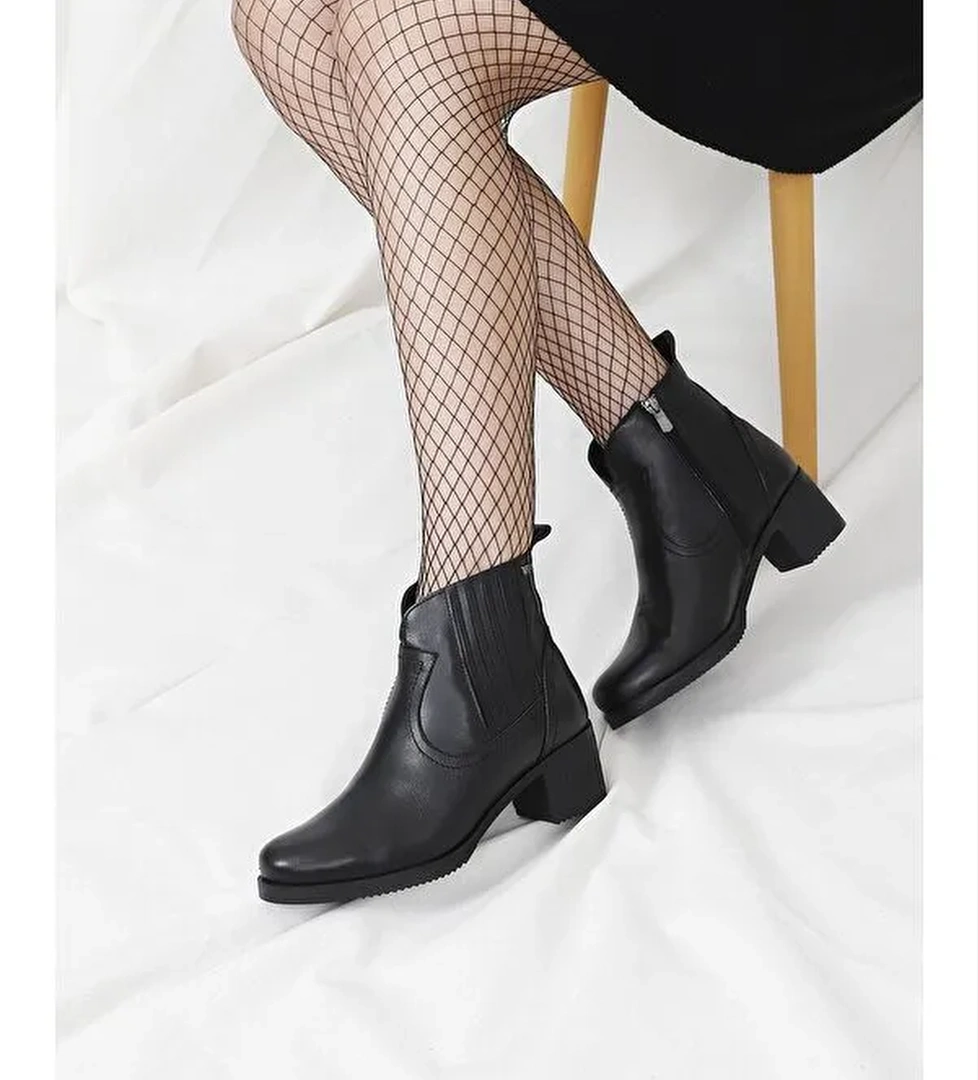 Gönderi̇(r) Hakiki Deri Yuvarlak Burun Topuklu Kauçuk Taban Fermuarlı Kadın Günlük Bot 10404 model görseli