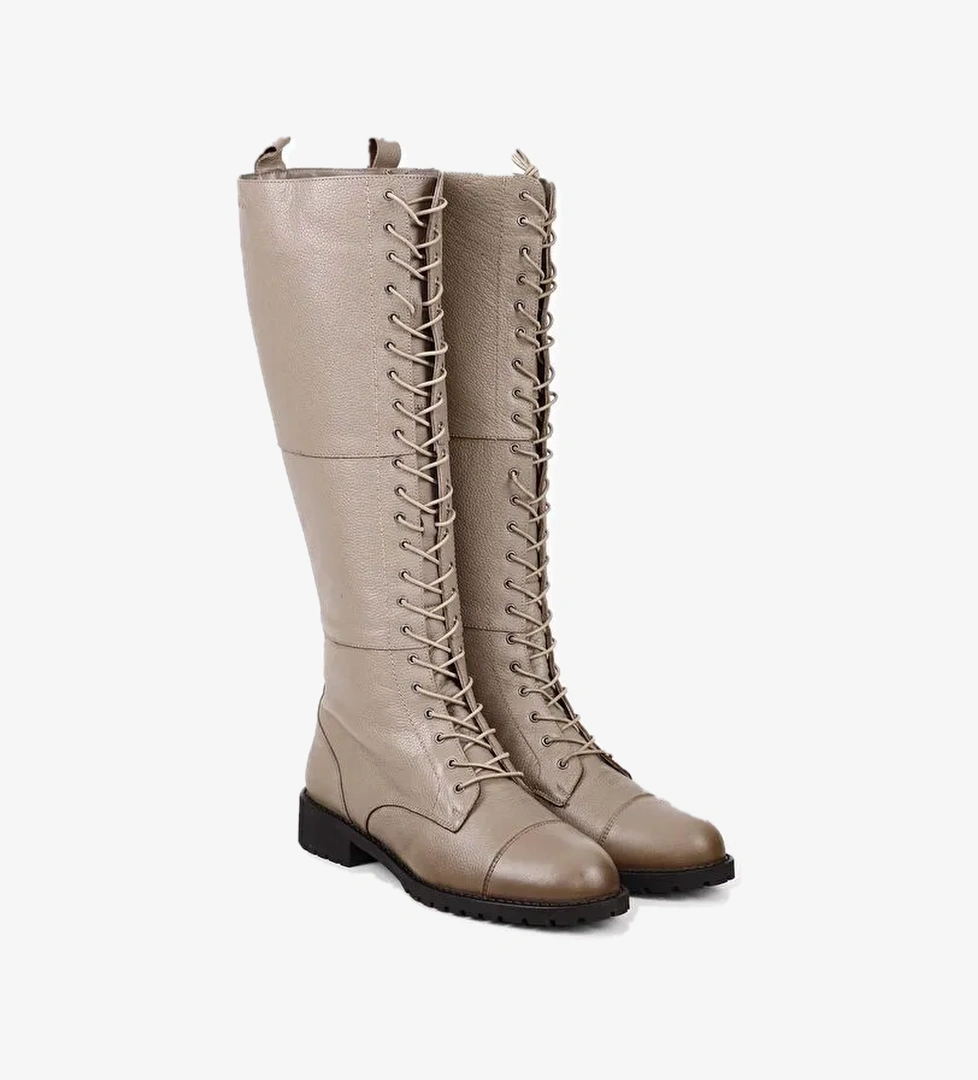 Hakiki Deri Yuvarlak Burun Kauçuk Taban Topuklu Bağcıklı Kadın Günlük Çizme 64601 - Görsel 1