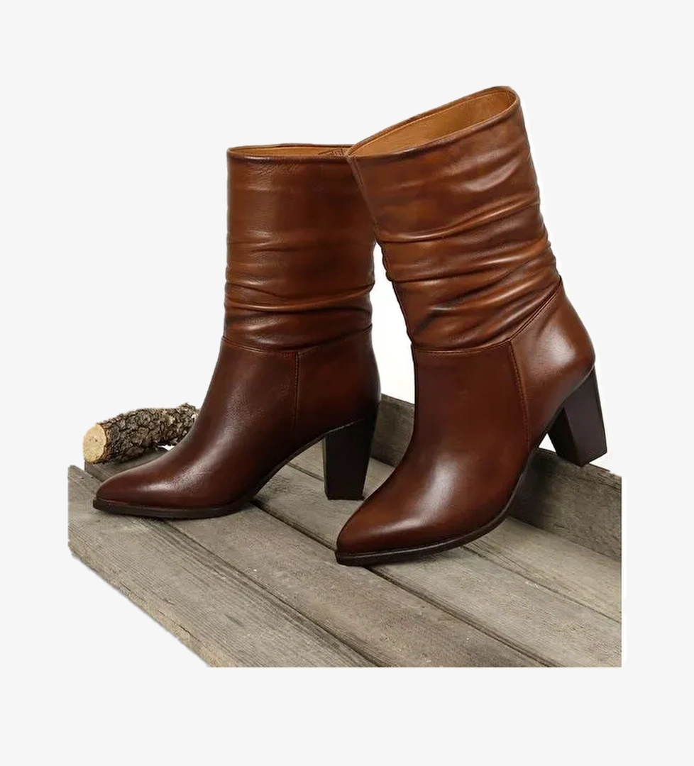 Hakiki Deri Sivri Burun Körüklü Topuklu Kadın Günlük Çizme 44579 - Görsel 1