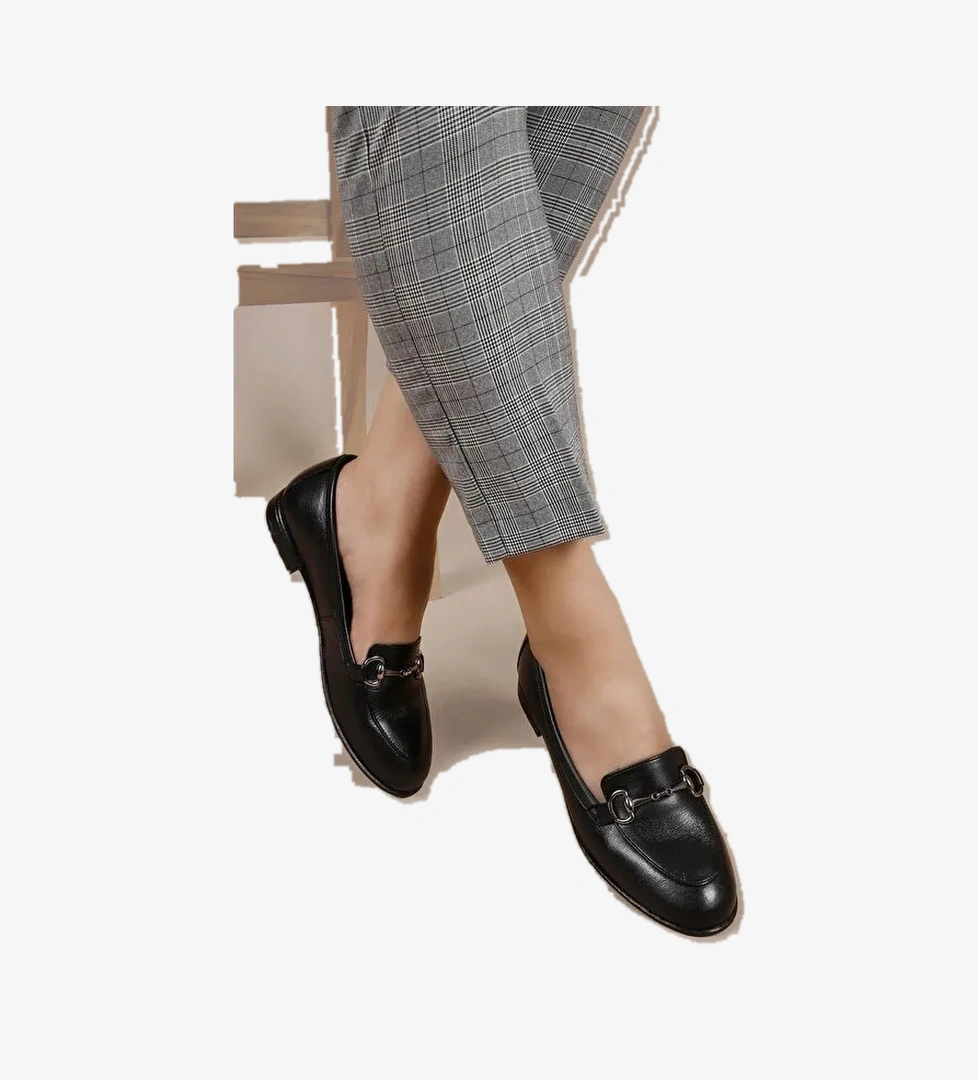 Hakiki Deri Yuvarlak Burun Düz Taban Tokalı Kadın Babet 24162 - Görsel 1