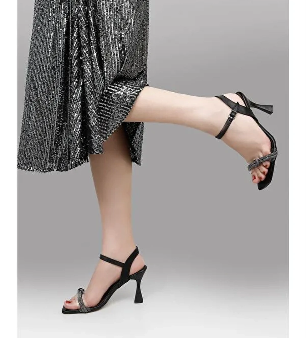 Taşlı Kadeh Topuklu Kadın Sandalet 38040 - Görsel 1