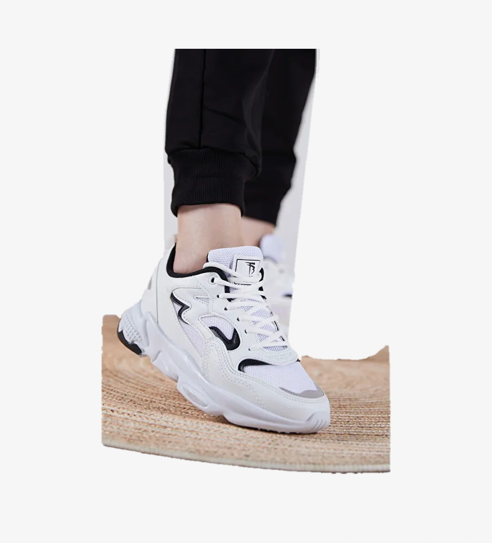 Unisex Beyaz Siyah Rahat Kalıp Yüksek Taban Bağcıklı Spor Ayakkabı