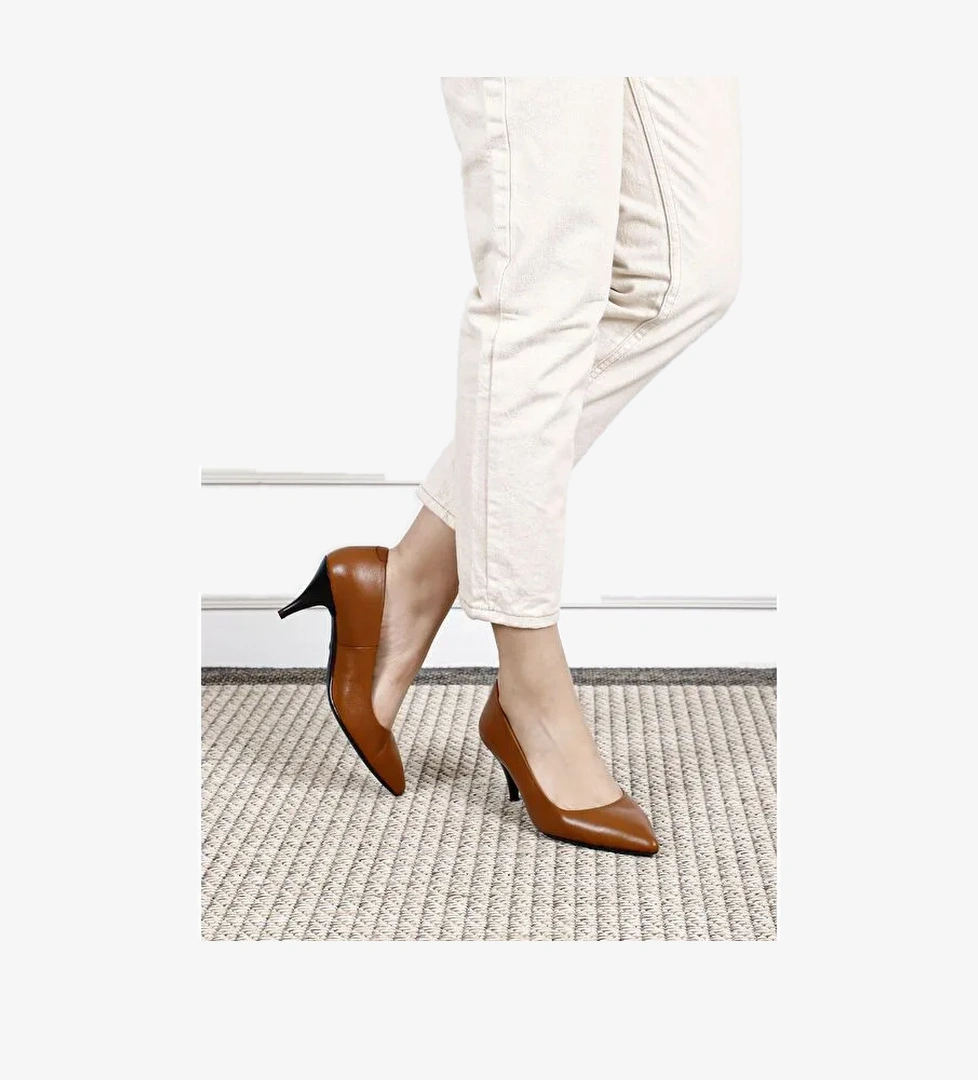 Gönderi̇(r) Hakiki Deri Sivri Burun İnce Orta Topuklu Stiletto Kadın Ayakkabı 24236 model görseli