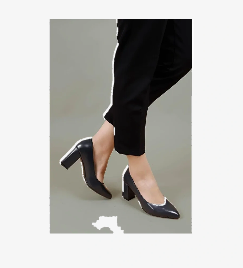 Hakiki Deri Sivri Burun Yüksek Kalın Topuklu Kadın Ayakkabı 24171 - Görsel 1
