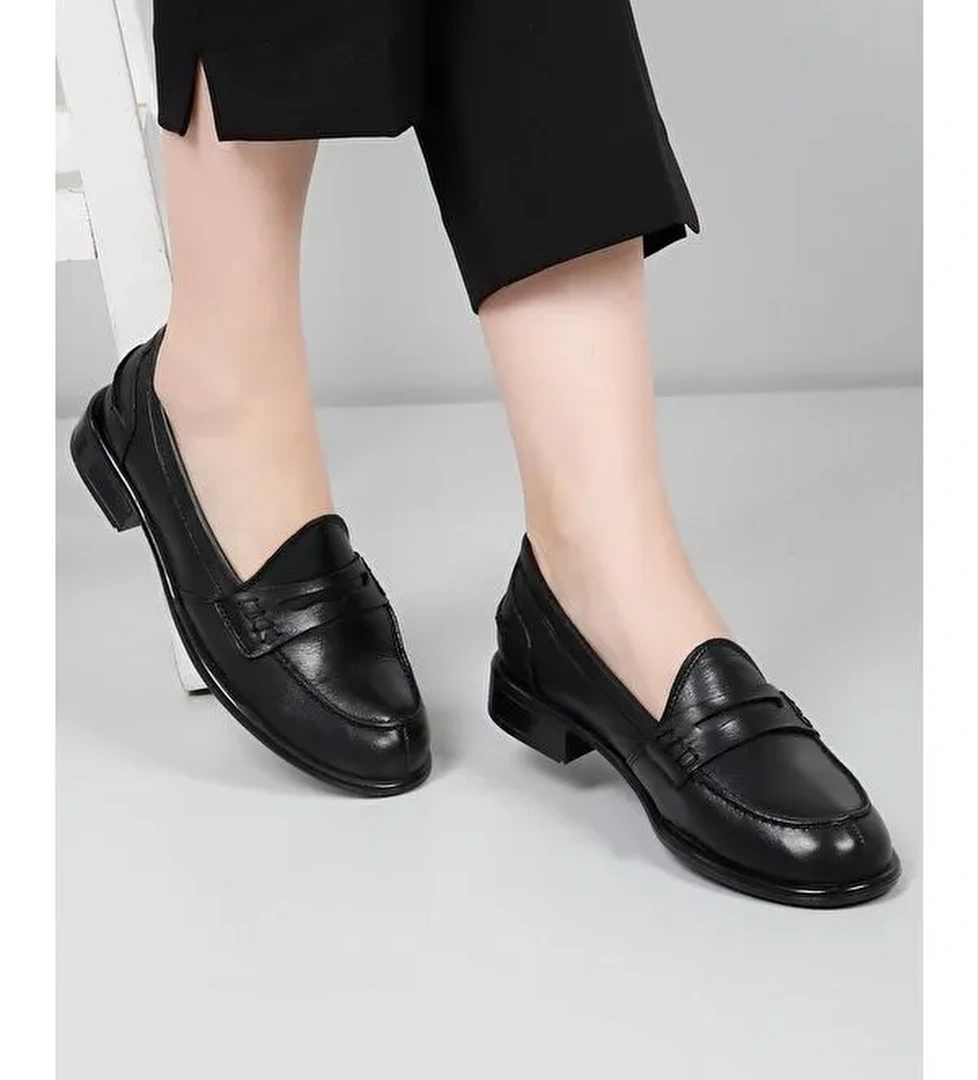 Hakiki Deri Yuvarlak Burun Kısa Topuklu Loafer Kadın Günlük Ayakkabı 24138 - Görsel 1