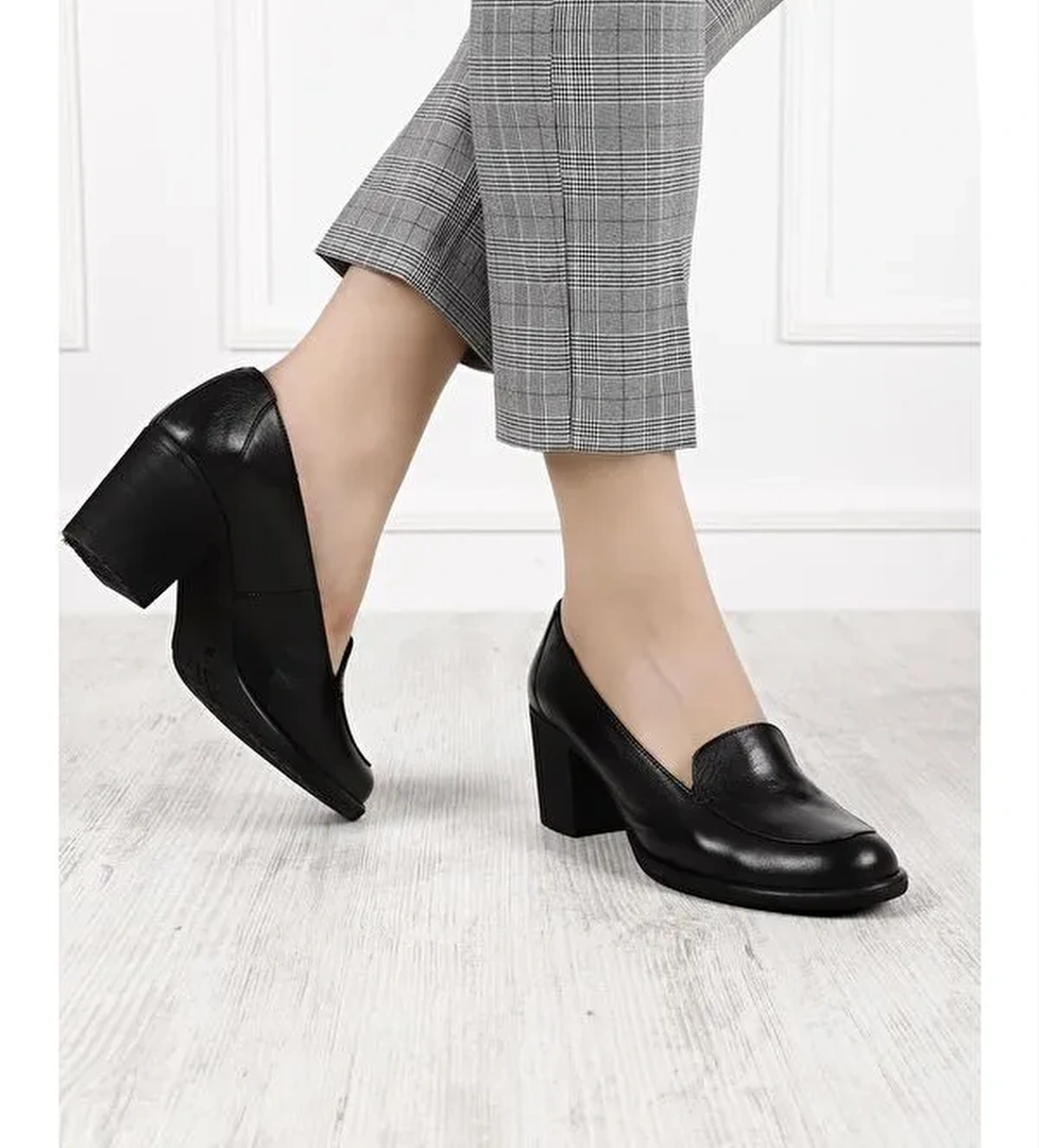 Hakiki Deri Yuvarlak Burun Kalın Orta Topuklu Kauçuk Taban Kadın Loafer Ayakkabı 24070 - Görsel 1