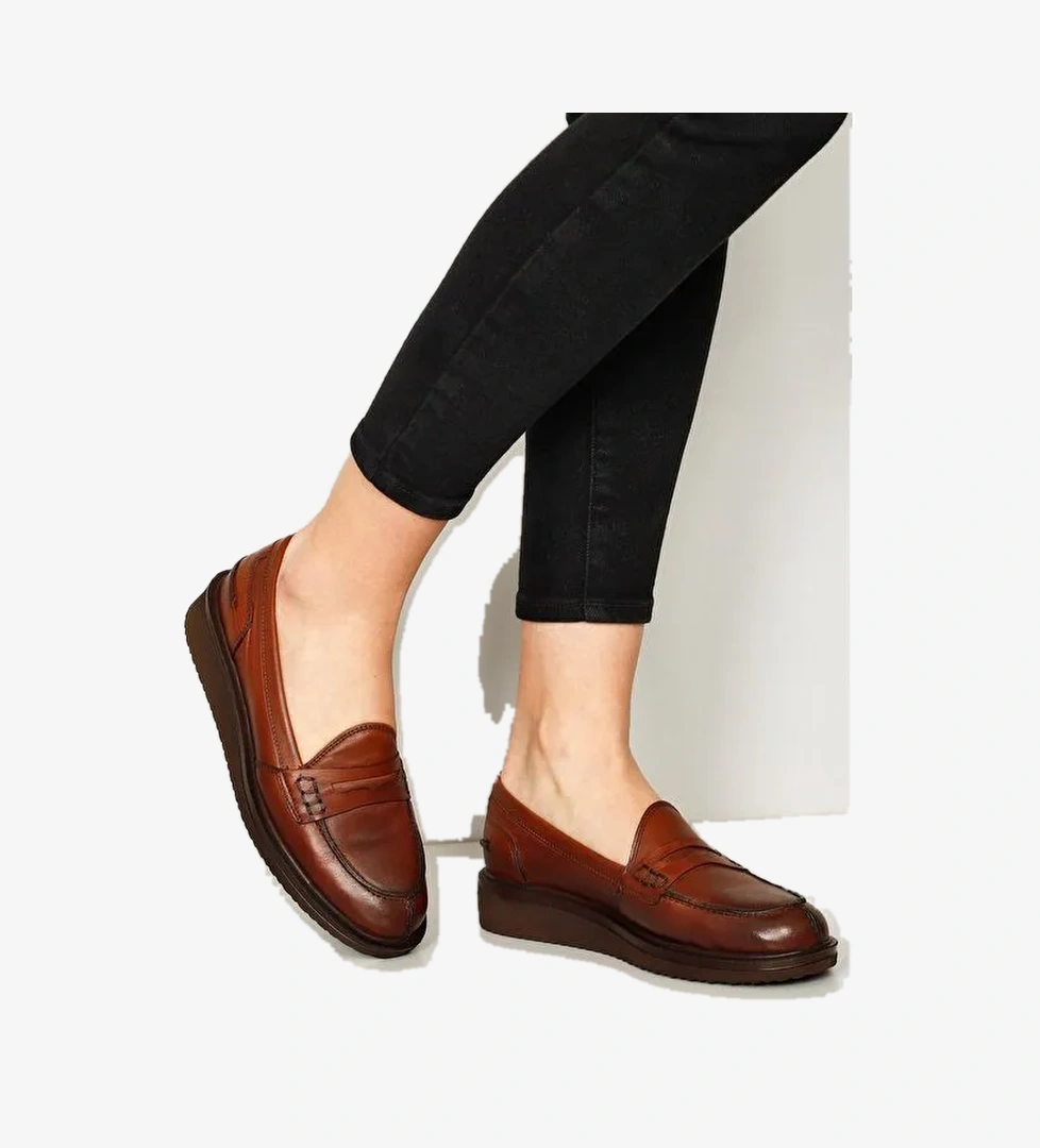 Gönderi̇(r) Hakiki Deri Yuvarlak Burun Dolgu Taban Loafer Kadın Günlük Ayakkabı 24092 model görseli