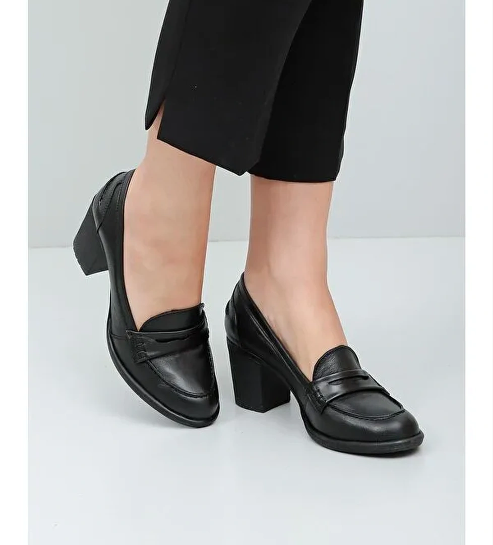 Hakiki Deri Yuvarlak Burun Kalın Orta Topuklu Kauçuk Taban Loafer Kadın Ayakkabı 24072 - Görsel 1