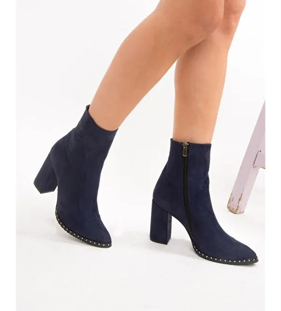 Fox Shoes C654088202 Bej Lacivert Kadın Bot model görseli