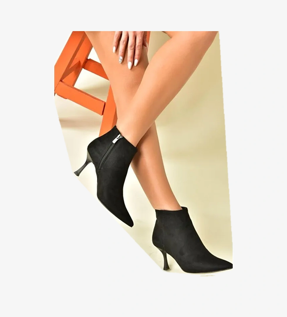 N2821021 Siyah Kadın Bot