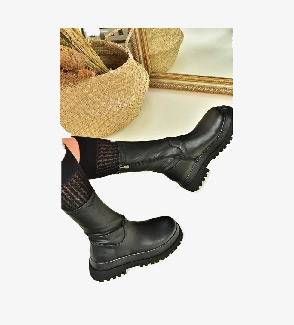 N2670643 Siyah Kadın Bot - Görsel 1