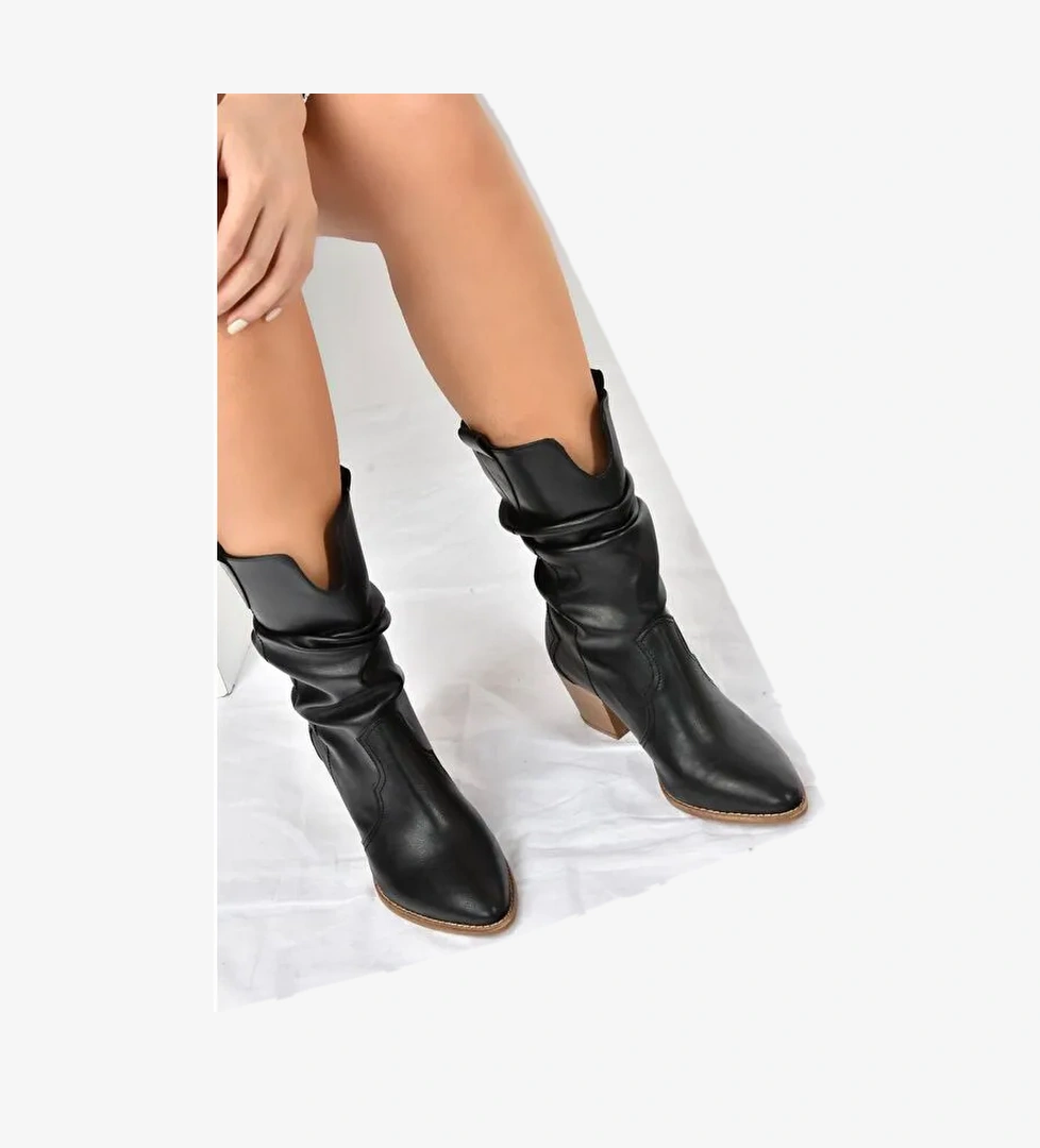 J404040009 Siyah Kadın Bot