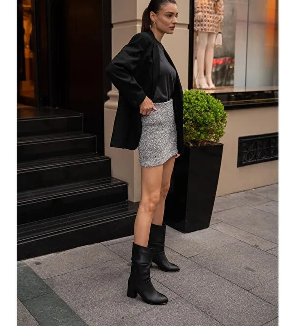 Siyah Kadın Büzgü Detaylı Topuklu Kadın çizme