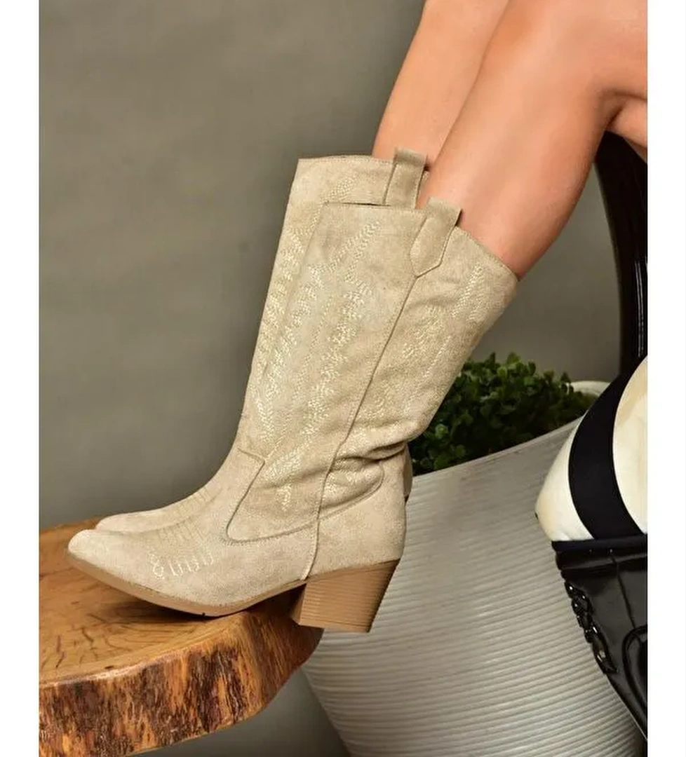 R9739340 Bej Kadın Çizme