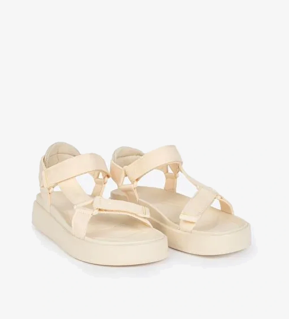 Cırt Cırtlı Günlük Kadın Sandalet