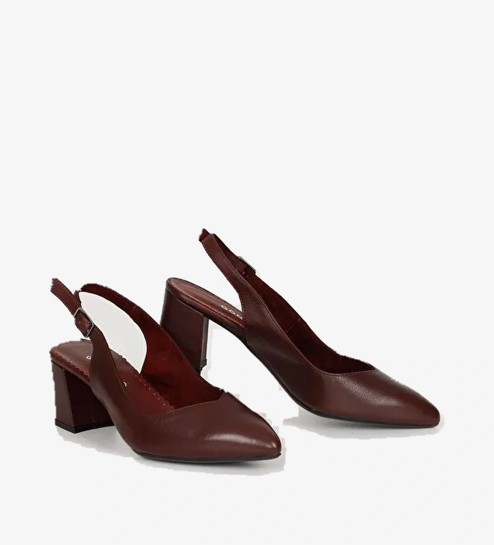 BORDO Hakiki Deri Sivri Burun Orta Kalın Topuklu Arkası Açık Kadın Yazlık Ayakkabı 24118