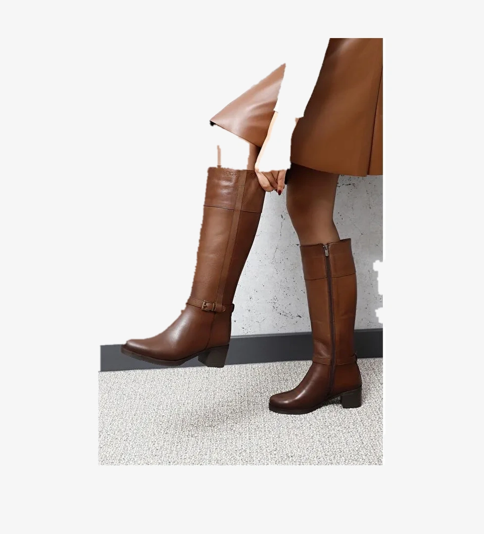 KAHVERENGİ Hakiki Deri Yuvarlak Burun Kauçuk Taban Topuklu Fermuarlı Tokalı Kadın Günlük Çizme 4456