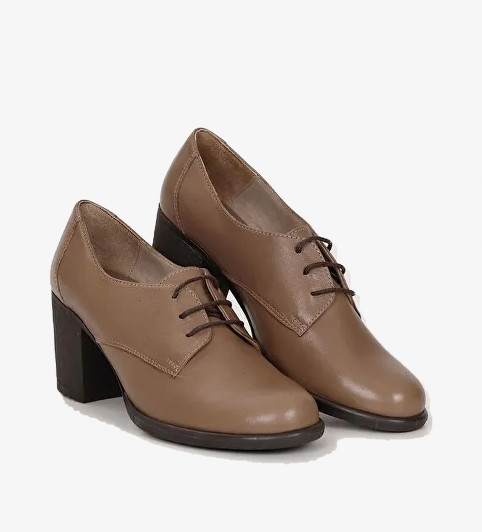VİZON Hakiki Deri Yuvarlak Burun Orta Topuklu Kauçuk Taban Bağcıklı Kadın Ayakkabı 24135