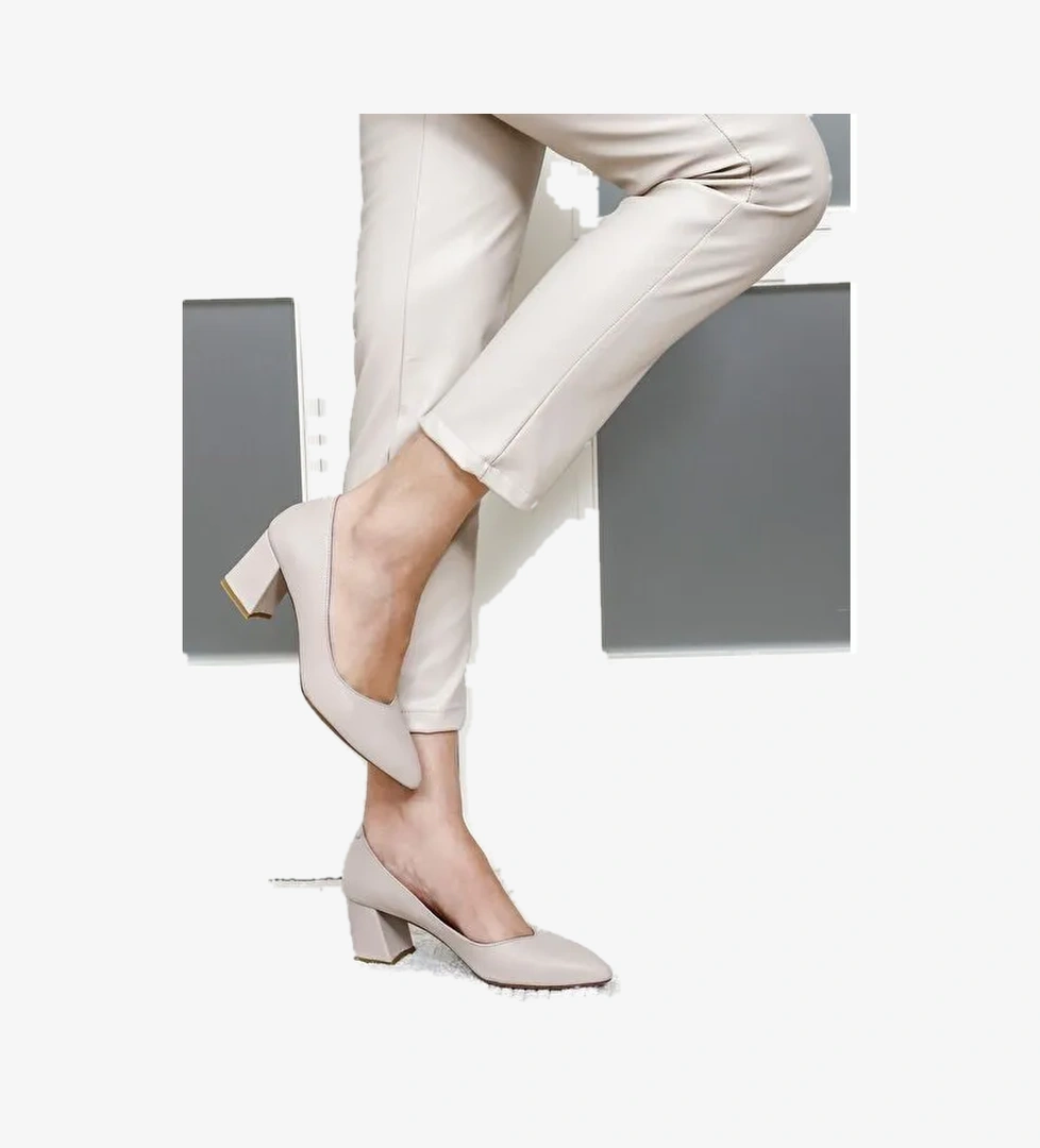 BEJ Hakiki Deri Sivri Burun Orta Kalın Topuklu Kadın Ayakkabı 24170