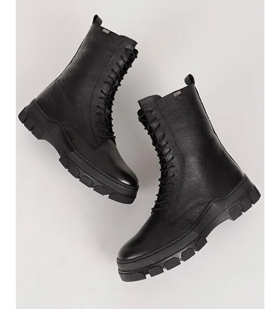 SİYAH Hakiki Deri Yuvarlak Burun Fermuarlı Bağcıklı Kadın Günlük Bot 55415