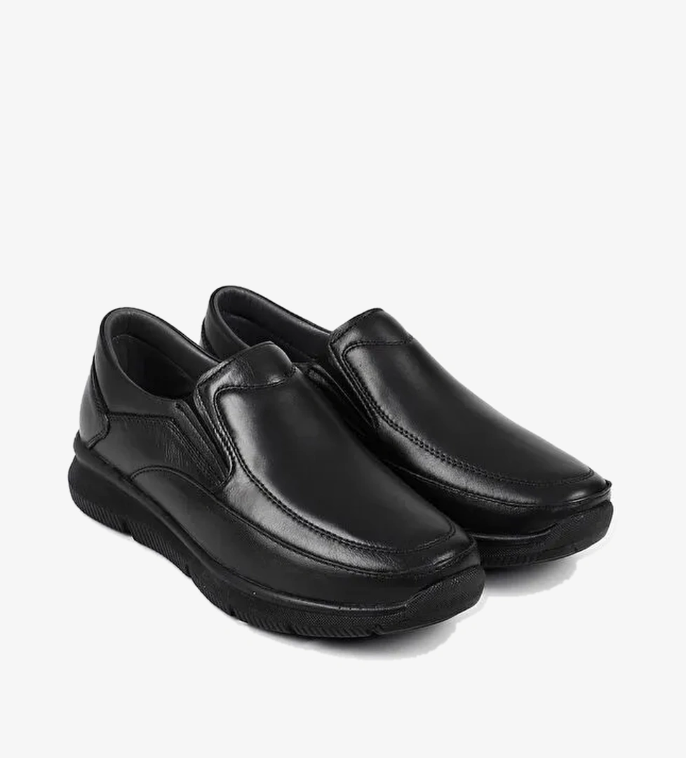 Gönderi̇(r) Si̇yah Koyu Kahve Hakiki Deri Yuvarlak Burun Günlük Erkek Ayakkabı 42132 model görseli