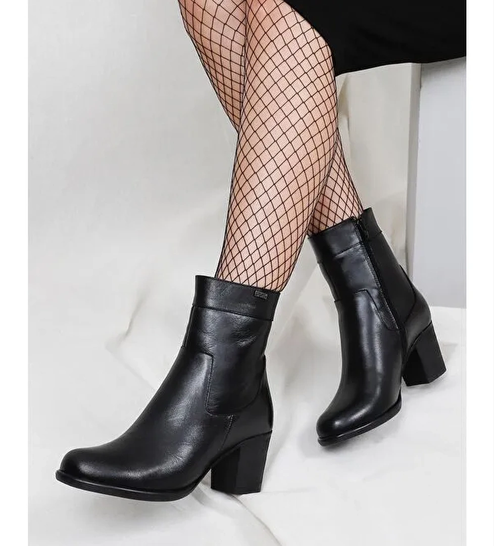 SİYAH Hakiki Deri Yuvarlak Burun Kauçuk Taban Topuklu Fermuarlı Kadın Günlük Bot 48457 - Görsel 1