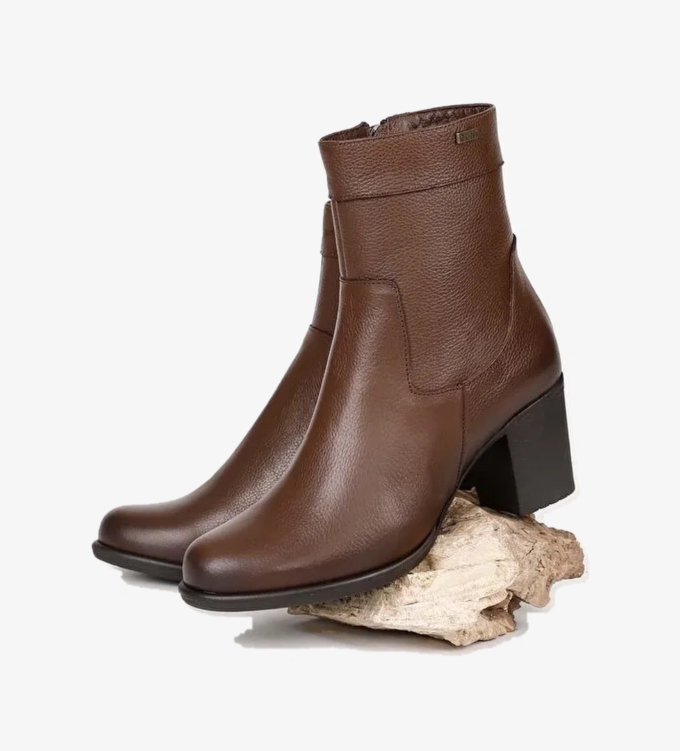 KAHVERENGİ Hakiki Deri Yuvarlak Burun Kauçuk Taban Topuklu Fermuarlı Kadın Günlük Bot 48457