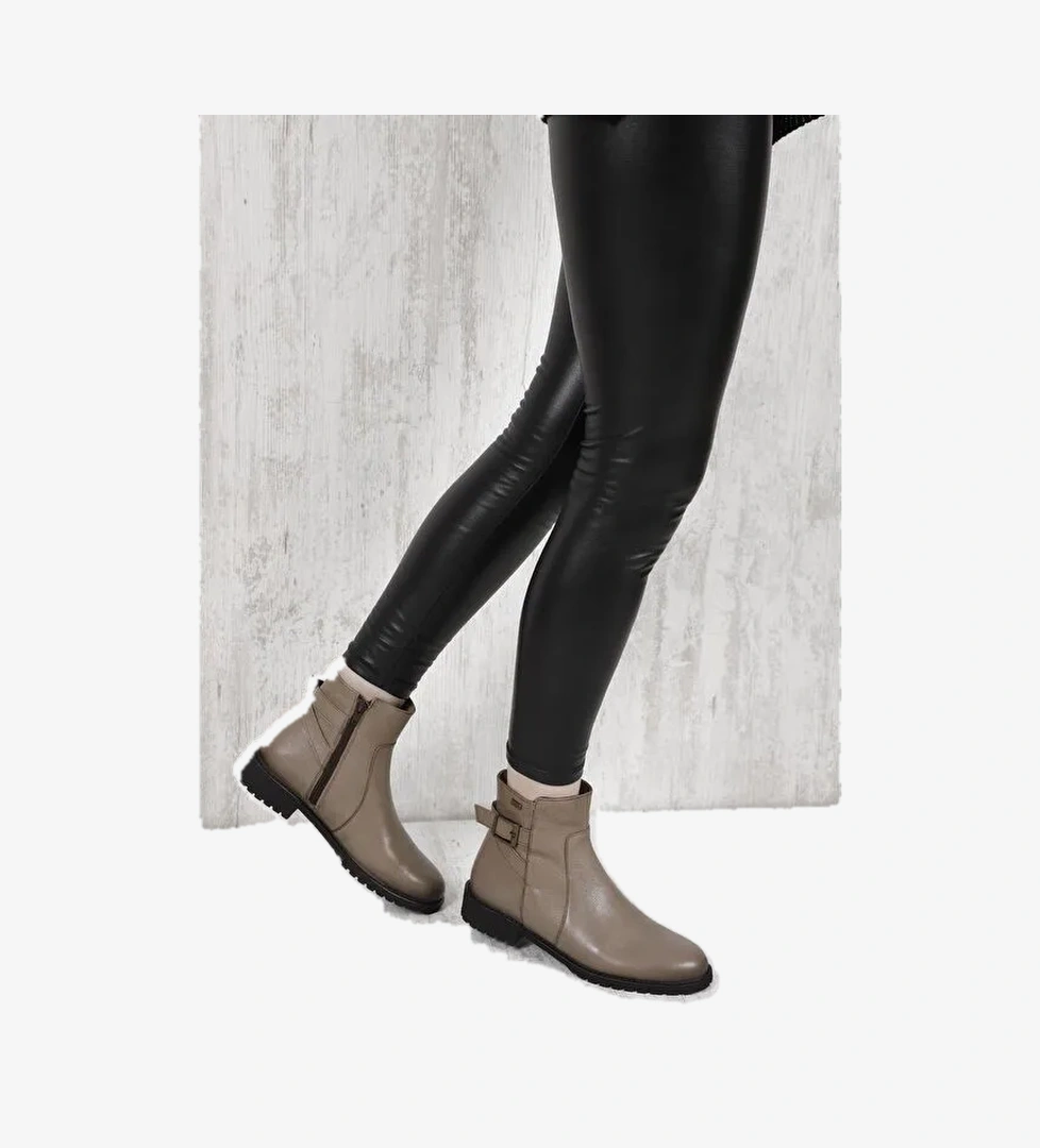 VİZON Hakiki Deri Yuvarlak Burun Kauçuk Taban Topuklu Fermuarlı Tokalı Kadın Günlük Bot 46460