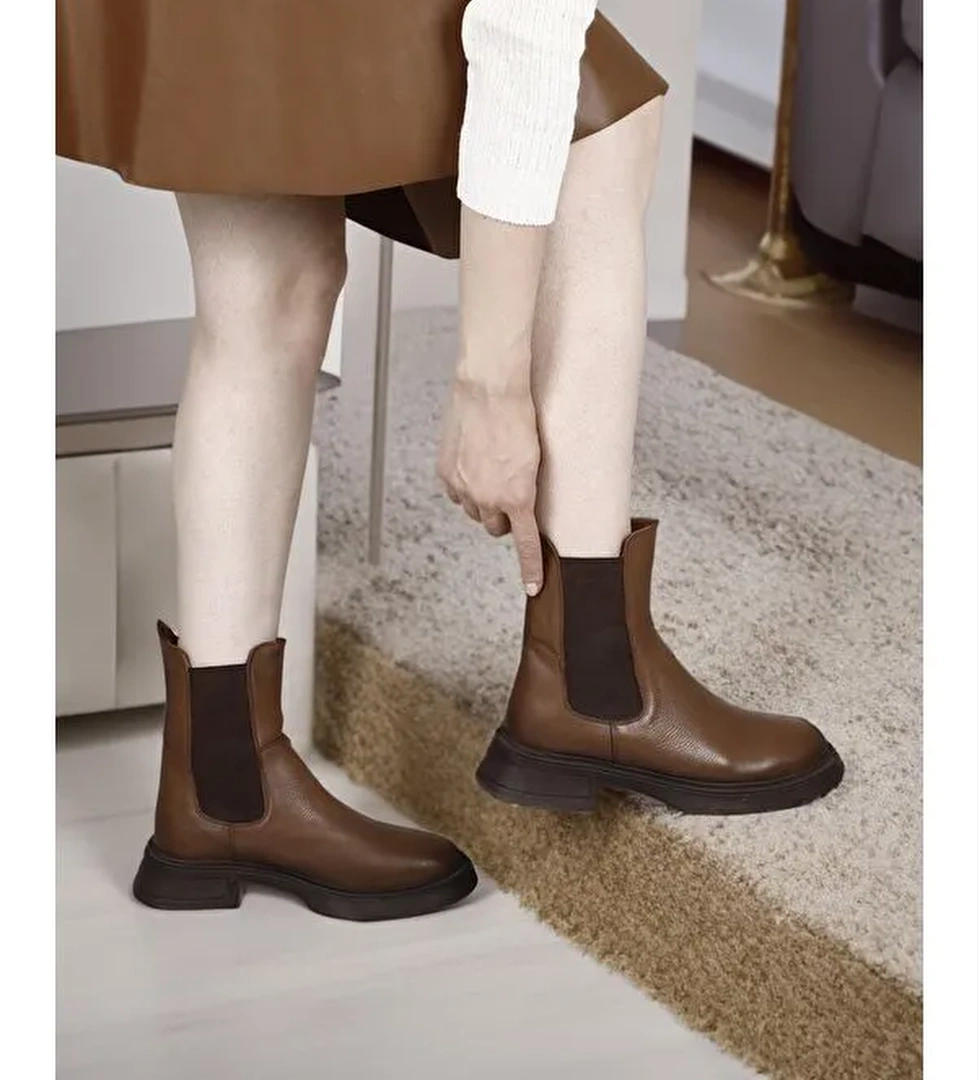 TABA Hakiki Deri Yuvarlak Burun Termo Taban Topuklu Kadın Günlük Chelsea Bot 51457 - Görsel 1