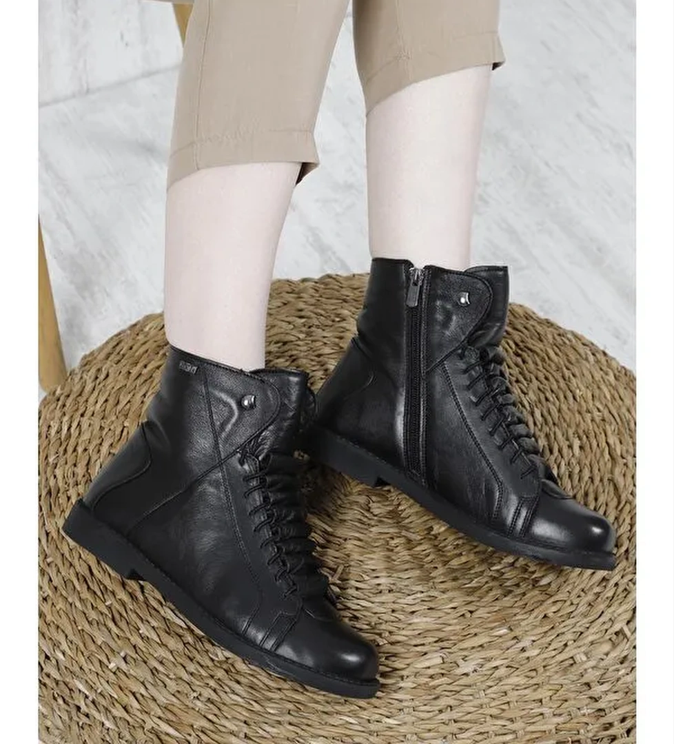 SİYAH Hakiki Deri Yuvarlak Burun Kauçuk Taban Bağcıklı Kadın Günlük Bot 52472 - Görsel 1