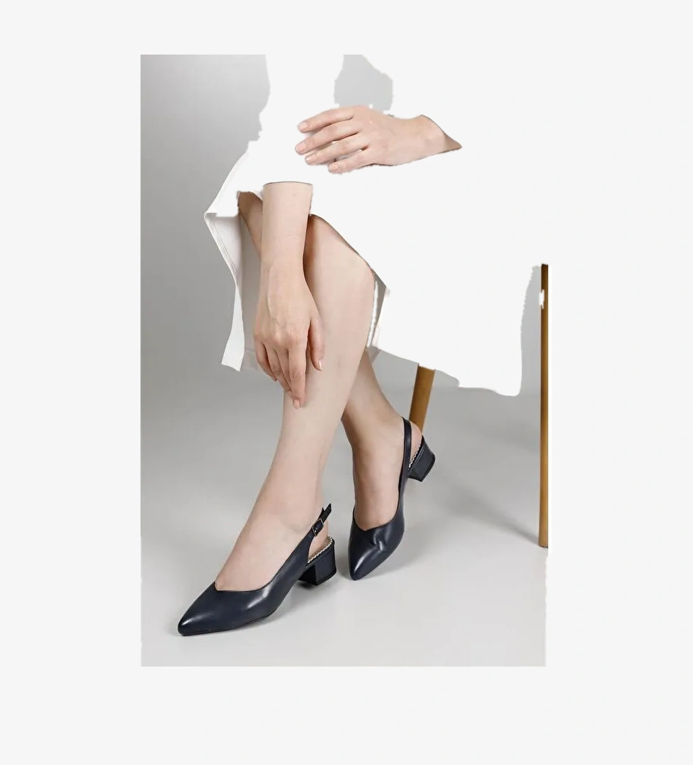 LACİVERT Hakiki Deri Sivri Burun Kısa Kalın Topuklu Arkası Açık Kadın Yazlık Ayakkabı 24173