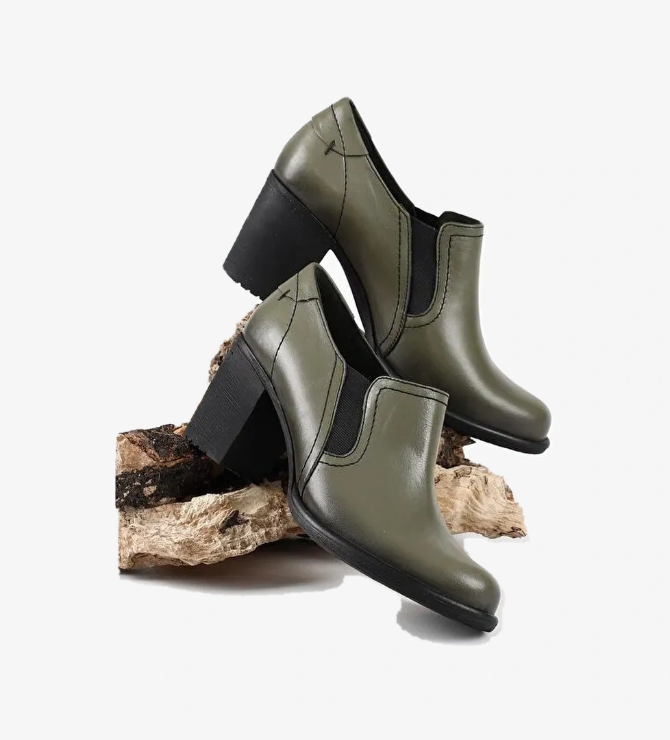 HAKİ Hakiki Deri Yuvarlak Burun Kalın Orta Topuklu Kauçuk Taban Lastikli Kadın Ayakkabı 24038 - Görsel 1