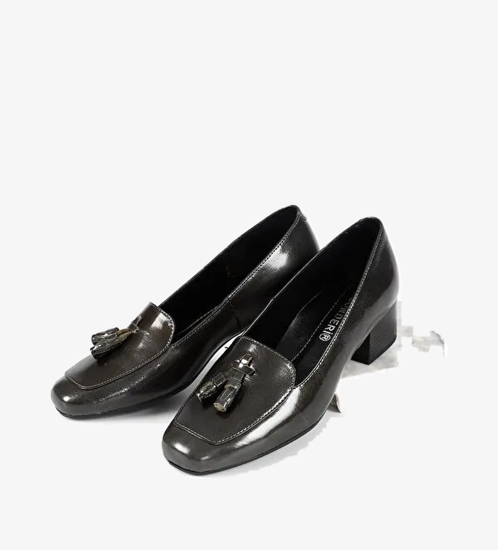 GRİ Hakiki Deri Küt Burun Kısa Kalın Topuklu Püsküllü Kadın Ayakkabı 13313