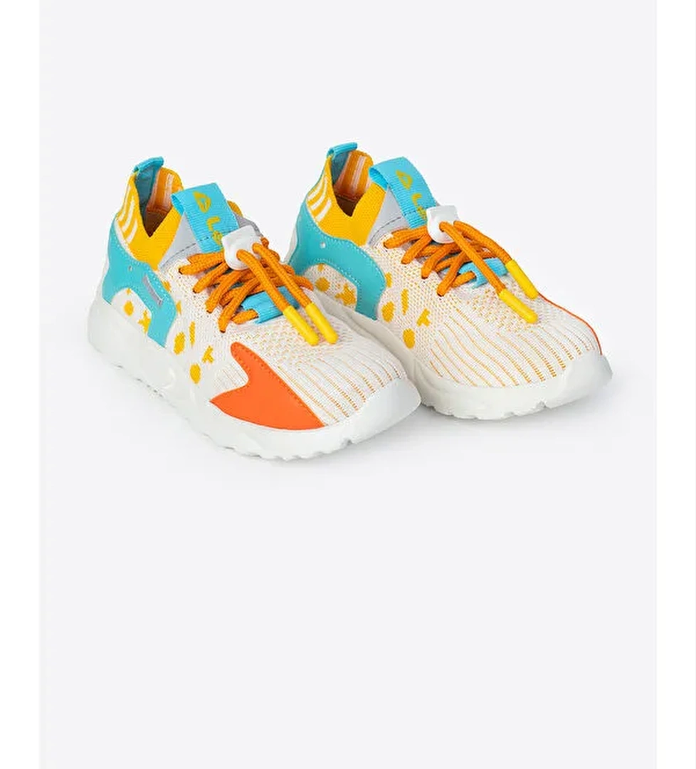 Yuvarlak Burunlu Bağcıklı Kız Çocuk Spor Ayakkabı